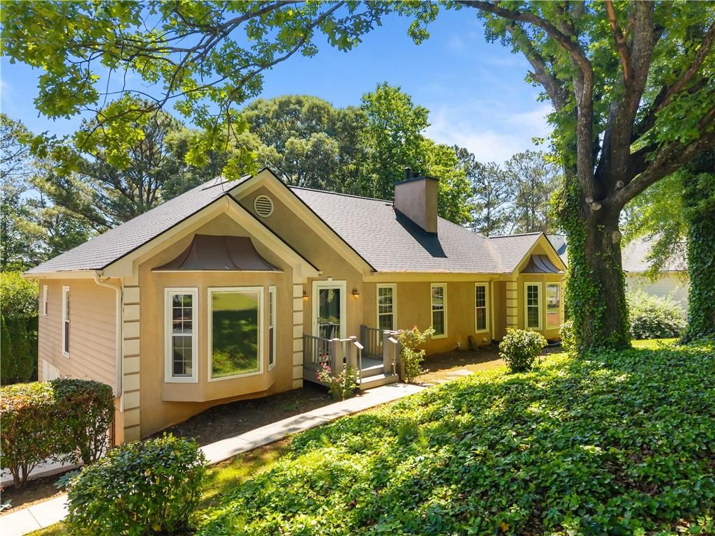 1320 Willow Tree Drive, Woodstock, GA 30188