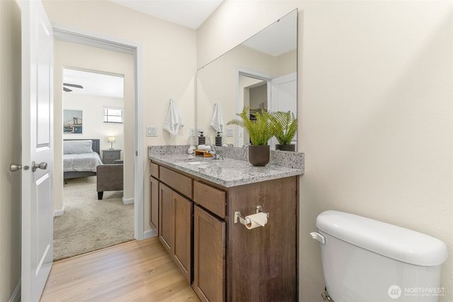 1228 W 16TH Avenue, La Center, WA 98629