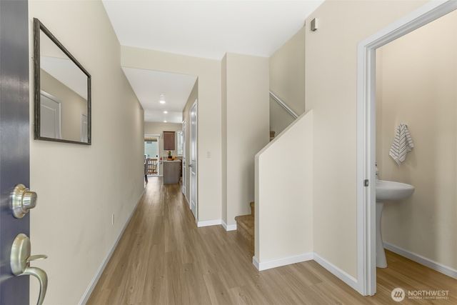 1228 W 16TH Avenue, La Center, WA 98629