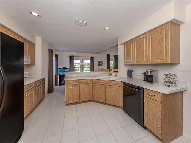 897 COLONIAL ROAD, Venice, FL 34293