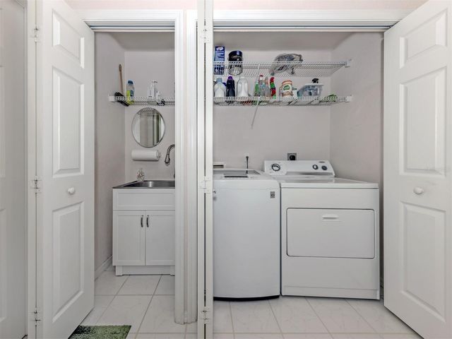 897 COLONIAL ROAD, Venice, FL 34293