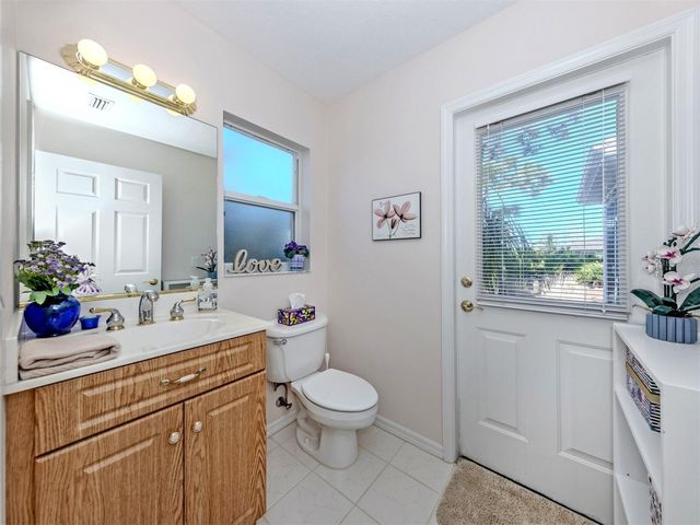 897 COLONIAL ROAD, Venice, FL 34293