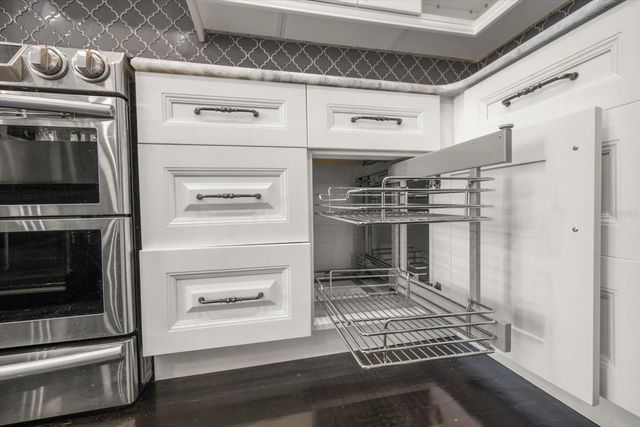 1123 SHIPWATCH CIRCLE, Tampa, FL 33602