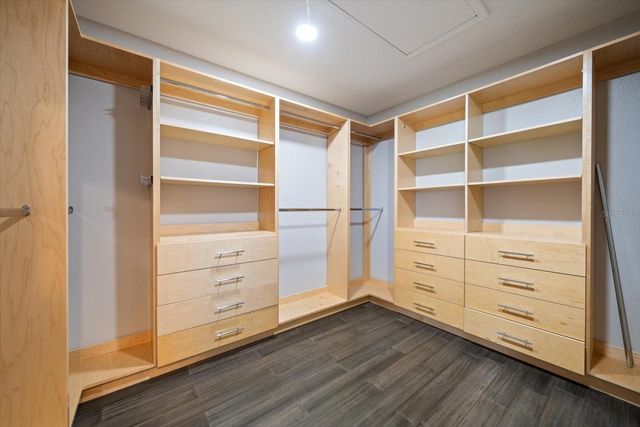 1123 SHIPWATCH CIRCLE, Tampa, FL 33602