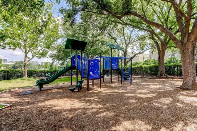 1123 SHIPWATCH CIRCLE, Tampa, FL 33602