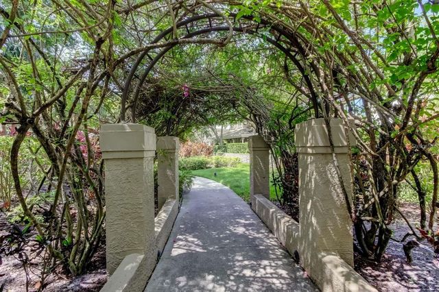 1123 SHIPWATCH CIRCLE, Tampa, FL 33602