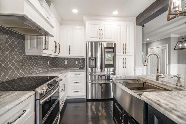 1123 SHIPWATCH CIRCLE, Tampa, FL 33602