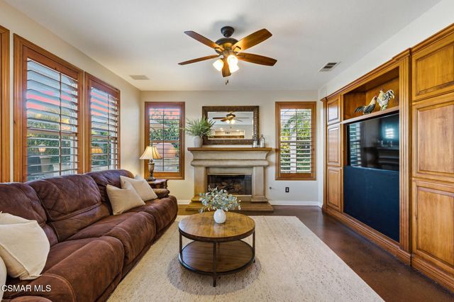 490 Peter Place, Simi Valley, CA 93065