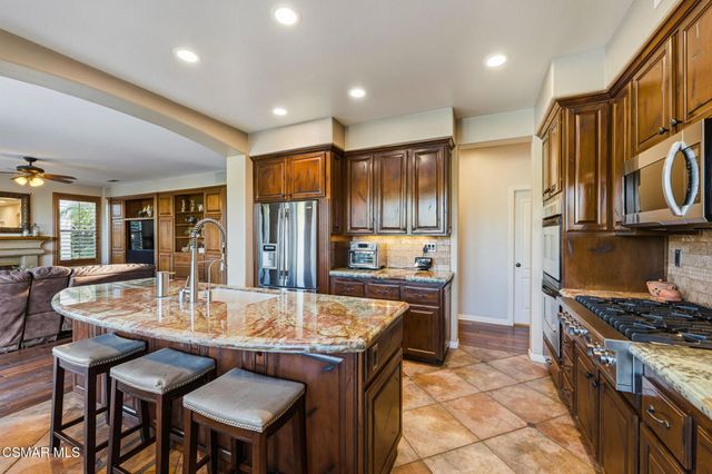 490 Peter Place, Simi Valley, CA 93065