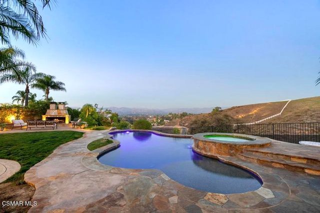490 Peter Place, Simi Valley, CA 93065