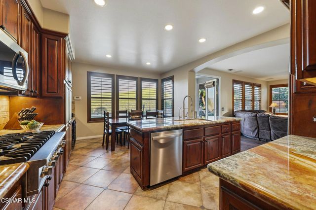 490 Peter Place, Simi Valley, CA 93065