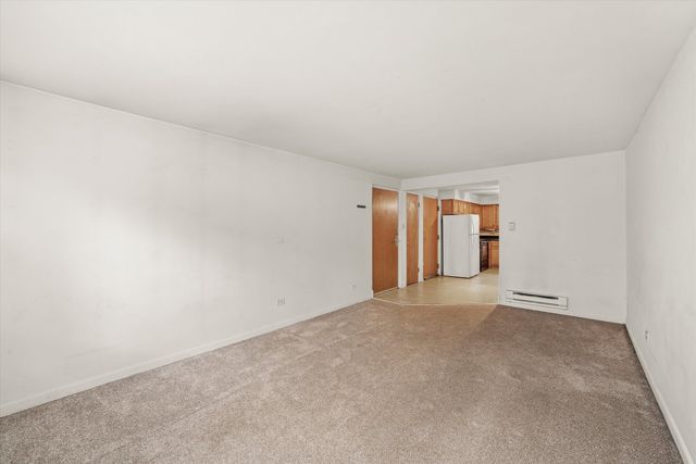 6634 W 95th Street 1D, Oak Lawn, IL 60453