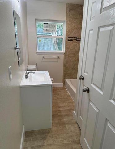 6059 Doulton Drive, Houston, TX 77033