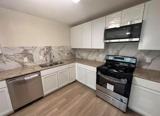 6059 Doulton Drive, Houston, TX 77033