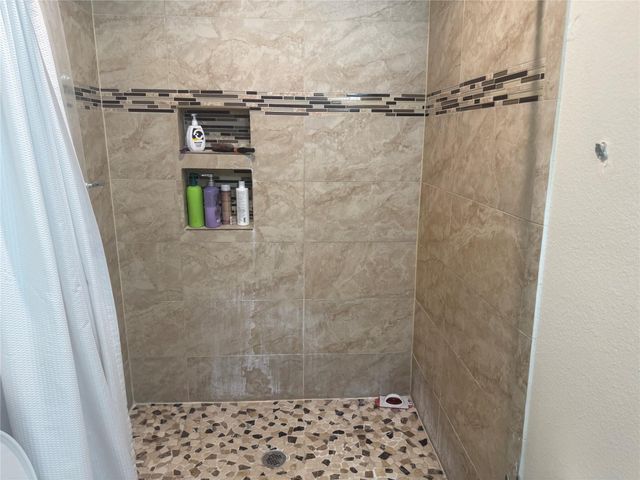 6059 Doulton Drive, Houston, TX 77033