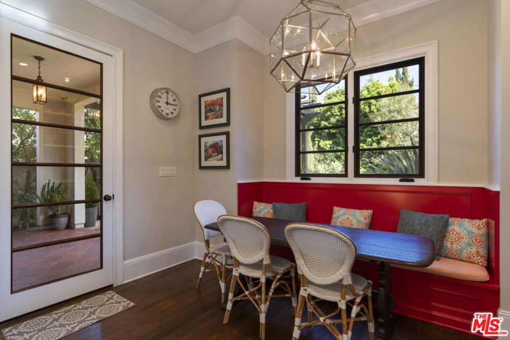 Image 22 of property listing at 934 S Mullen Avenue, Los Angeles, CA 90019