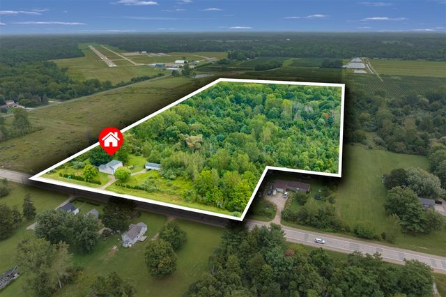 20601 M 140 Highway, South Haven, MI 49090