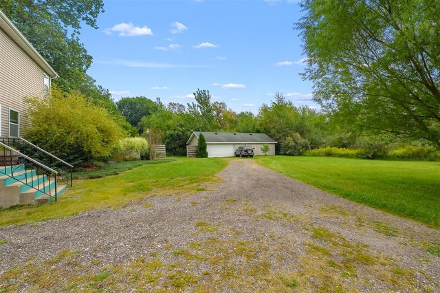 20601 M 140 Highway, South Haven, MI 49090