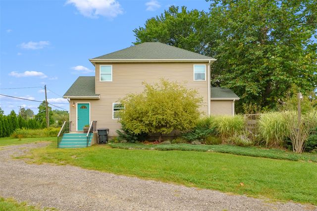 20601 M 140 Highway, South Haven, MI 49090