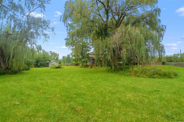 20601 M 140 Highway, South Haven, MI 49090