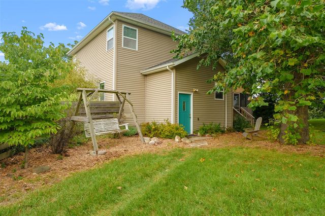 20601 M 140 Highway, South Haven, MI 49090