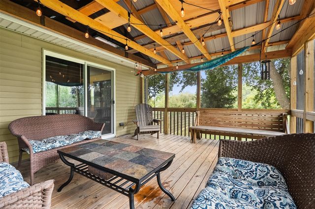 20601 M 140 Highway, South Haven, MI 49090