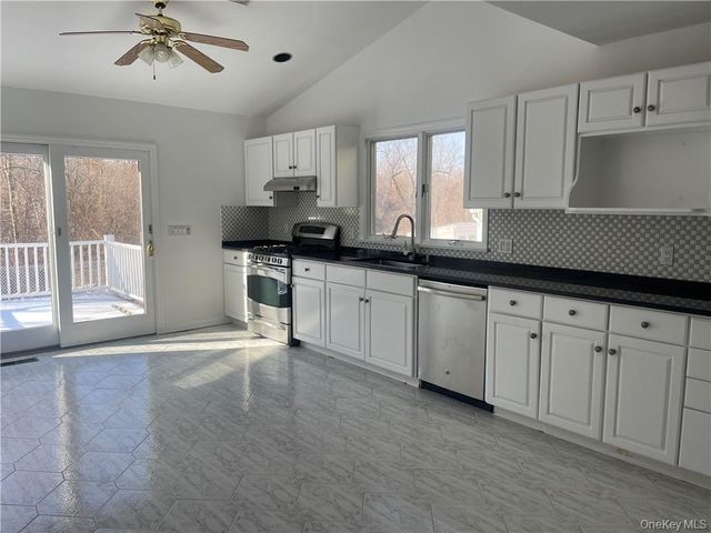 40 Roanoke Avenue, Rye Brook, NY 10573