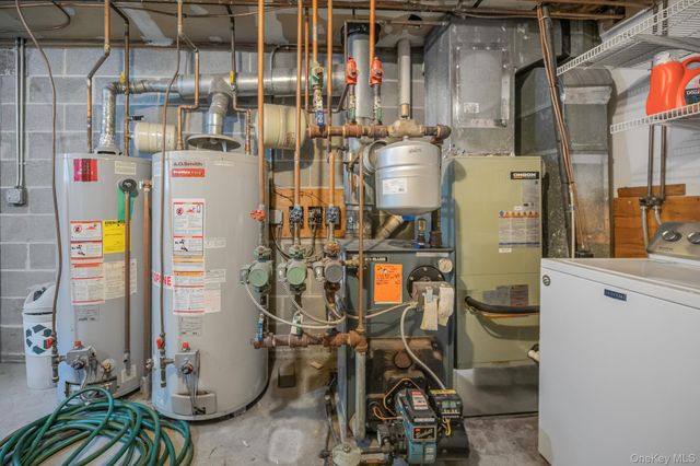 40 Roanoke Avenue, Rye Brook, NY 10573