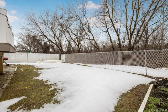 40 Roanoke Avenue, Rye Brook, NY 10573