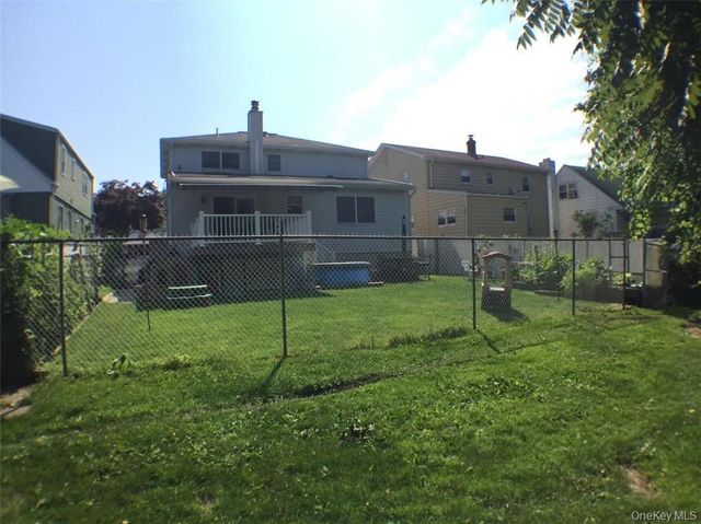 40 Roanoke Avenue, Rye Brook, NY 10573