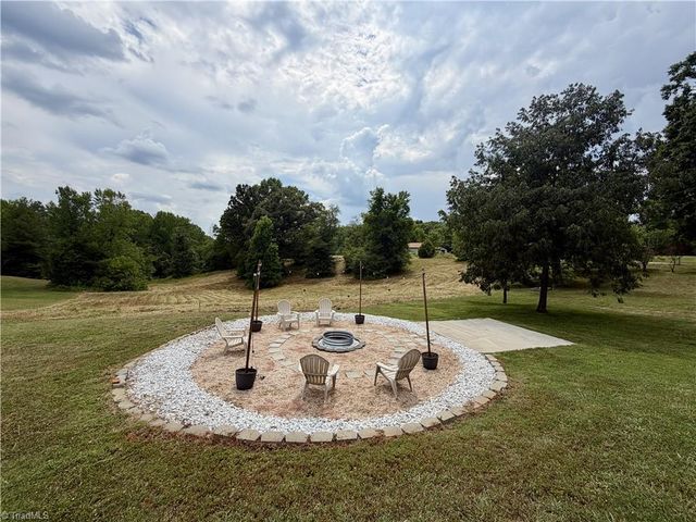 2935 Boones Cave Road, Lexington, NC 27295