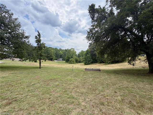 2935 Boones Cave Road, Lexington, NC 27295