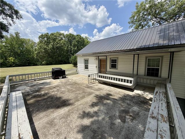 2935 Boones Cave Road, Lexington, NC 27295
