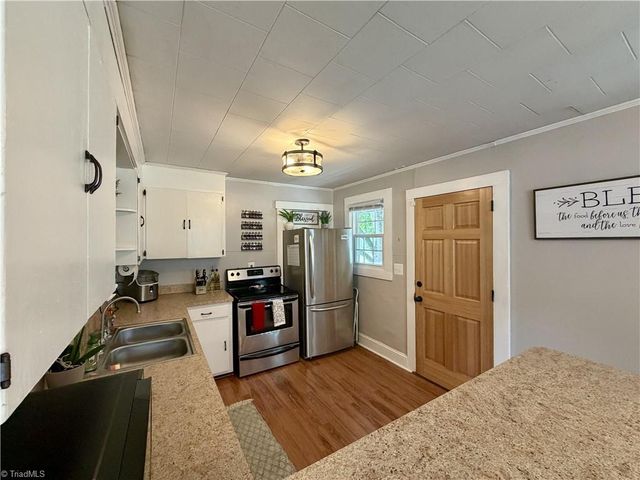 2935 Boones Cave Road, Lexington, NC 27295