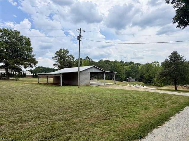 2935 Boones Cave Road, Lexington, NC 27295