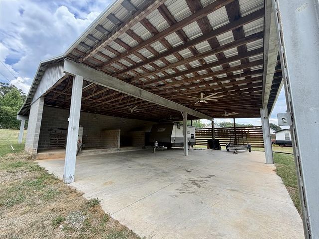 2935 Boones Cave Road, Lexington, NC 27295