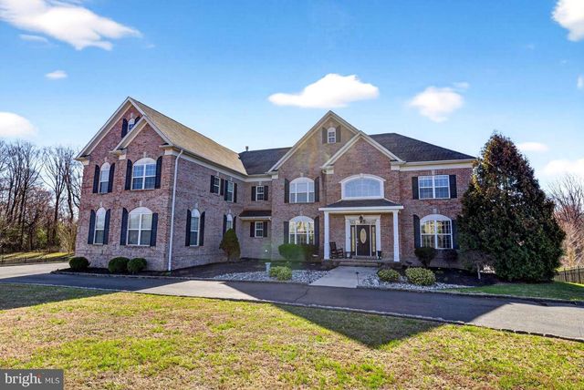 207 EMERALD LN, Mullica Hill, NJ 08062