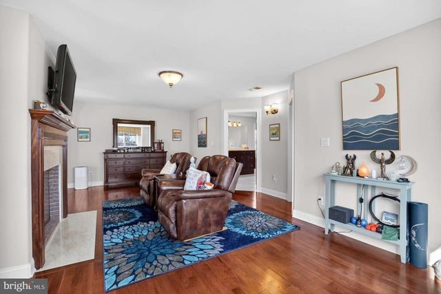 207 EMERALD LN, Mullica Hill, NJ 08062