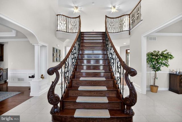 207 EMERALD LN, Mullica Hill, NJ 08062