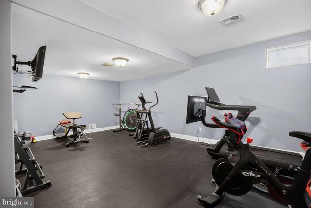 207 EMERALD LN, Mullica Hill, NJ 08062