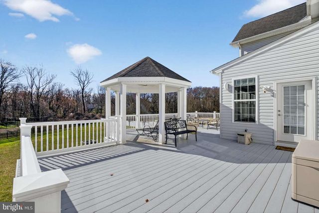 207 EMERALD LN, Mullica Hill, NJ 08062