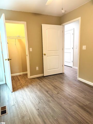 142 Burns Hill Road, Liberty, SC 29657