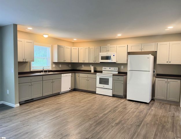 142 Burns Hill Road, Liberty, SC 29657