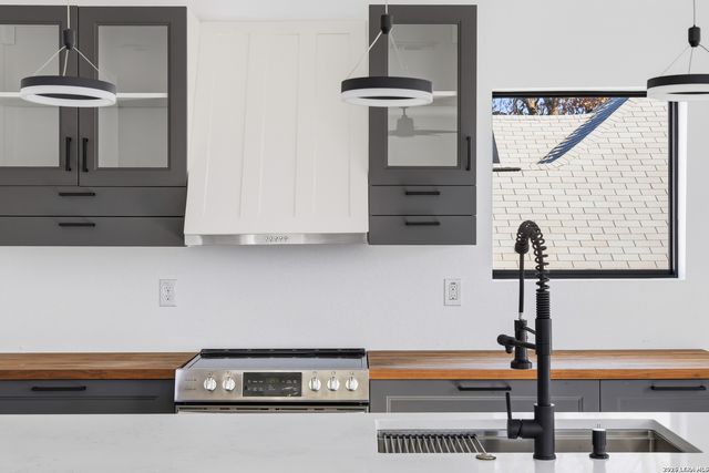 1512 Wyoming A, San Antonio, TX 78203