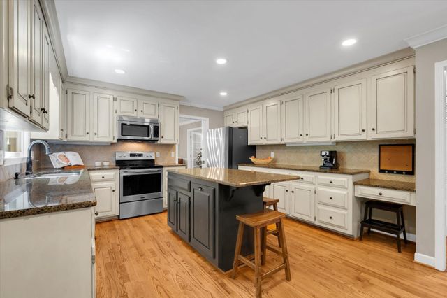 22 Ashwicke Lane, Greenville, SC 29615