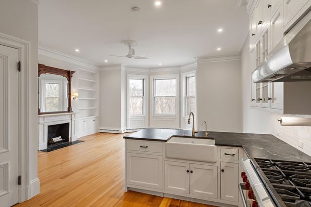 64 Commonwealth Ave 5, Boston, MA 02116