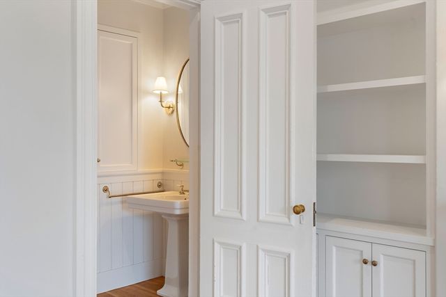 64 Commonwealth Ave 5, Boston, MA 02116