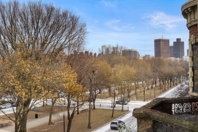 64 Commonwealth Ave 5, Boston, MA 02116