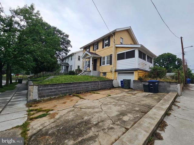 2004 PERRY ST NE, Washington, DC 20018