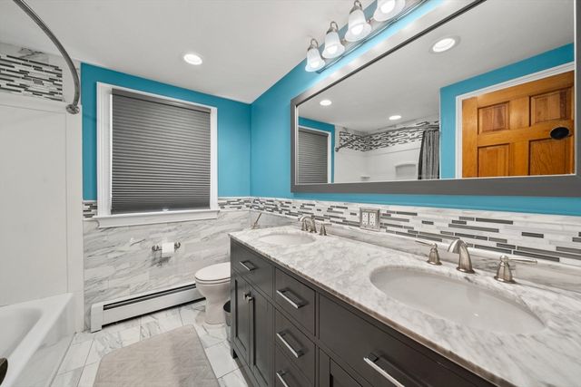 10 Hearthstone Dr, Burlington, MA 01803